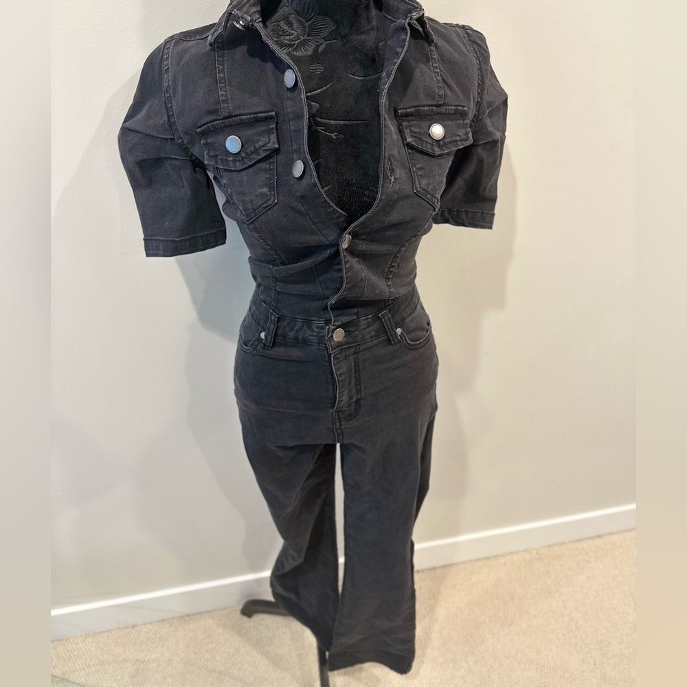 NWOT - PrettyLittleThing Washed Black Denim Flared Jumpsuit | Size 4